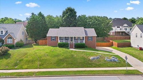 107 Lee Carter Dr, Johnson City, TN, 37601-3095 | Card Image