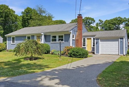 6 Jackson Rd, Scituate, MA, 02066-4704 | Card Image