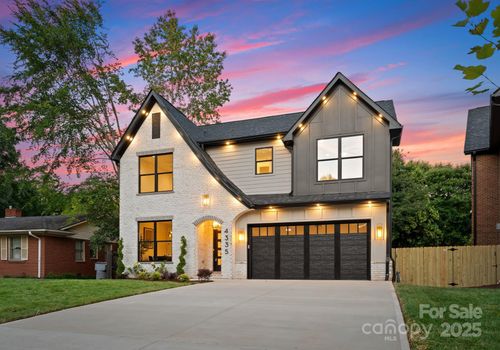 4335 Castlewood Rd, Charlotte, NC, 28209-3042 | Card Image