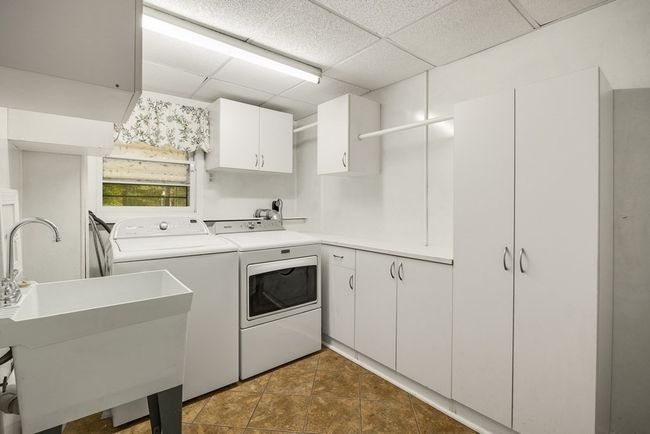 27 Phyllis Rd, House other with 3 bedrooms, 2 bathrooms and 6 parking in Raynham MA | Image 31