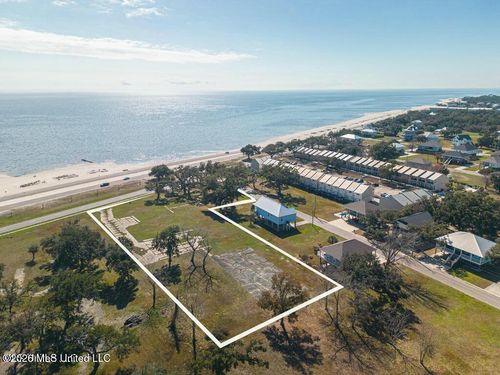 530 Beach Boulevard, Biloxi, MS, 39530 | Card Image
