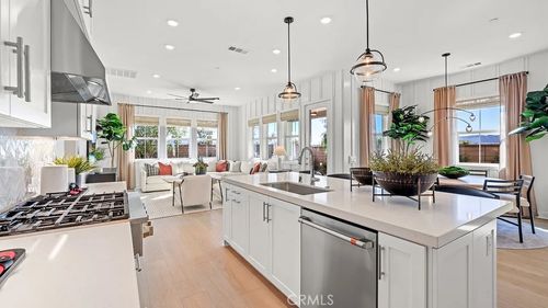 2303 Luminous Way, Rancho Mission Viejo, CA, 92694-2480 | Card Image