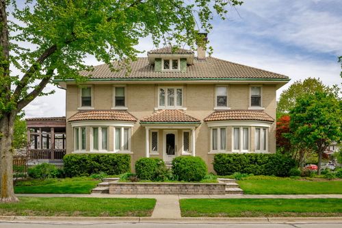 840 Augusta St, Oak Park, IL, 60302-1662 | Card Image
