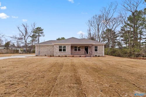 3020 Stringfield Rd Nw, Huntsville, AL, 35810-2757 | Card Image