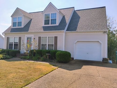 2885 Sutherland Dr, Thompsons Station, TN, 37179-5045 | Card Image