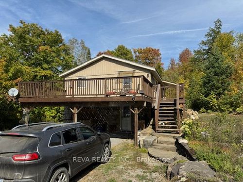 472 Rose Island Rd, Coe Hill, ON, K0L1P0 | Card Image