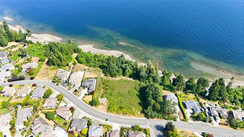 6069 Breonna Dr, Nanaimo, BC, V9V1G1 | Card Image