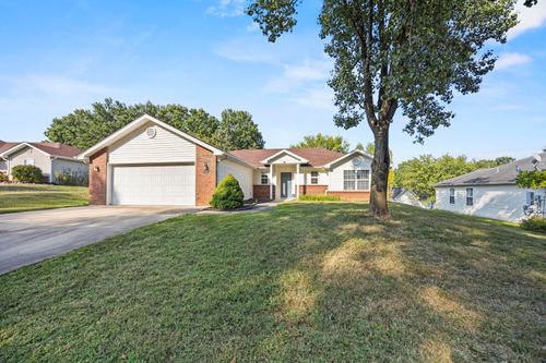 5201 Chariton Dr, COLUMBIA, MO, 65202-5435 | Card Image