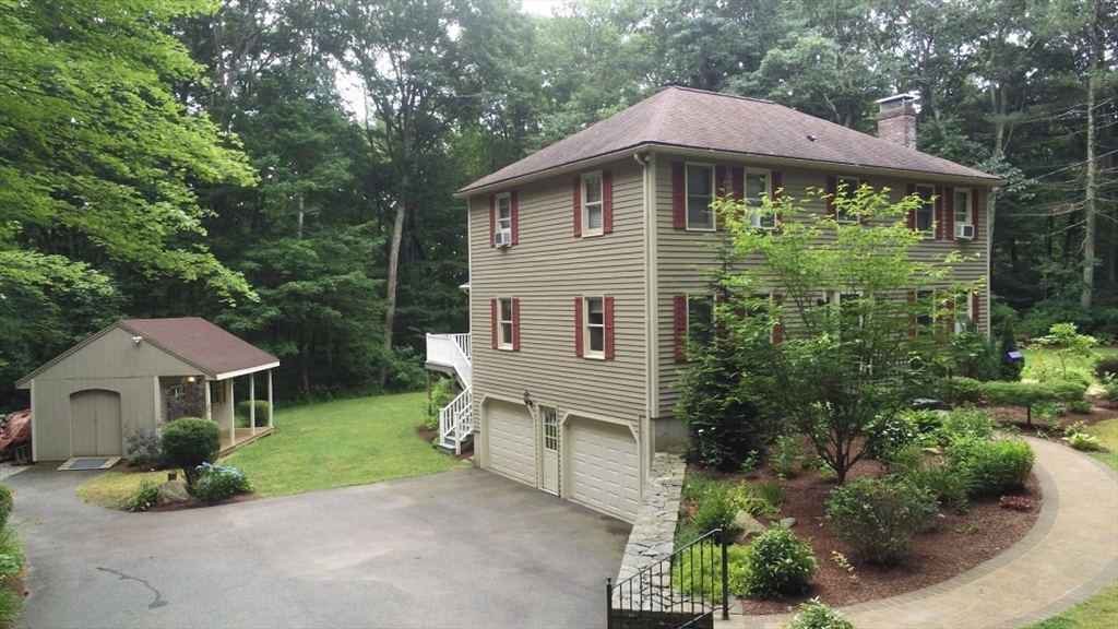 William Casey Rd, Spencer, MA 01562