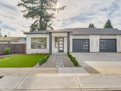 14219 Ne 42nd Cir, Vancouver, WA, 98682-6700 | Card Image