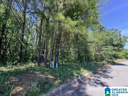 326-204 Melbourn Cir, BESSEMER, AL, 35022-5820 | Card Image