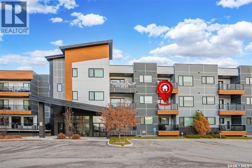 212-105 Willis Cres, Saskatoon, SK, S7T0Z3 | Card Image