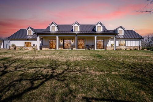 608 County Road 914, Burleson, TX, 76028-8807 | Card Image