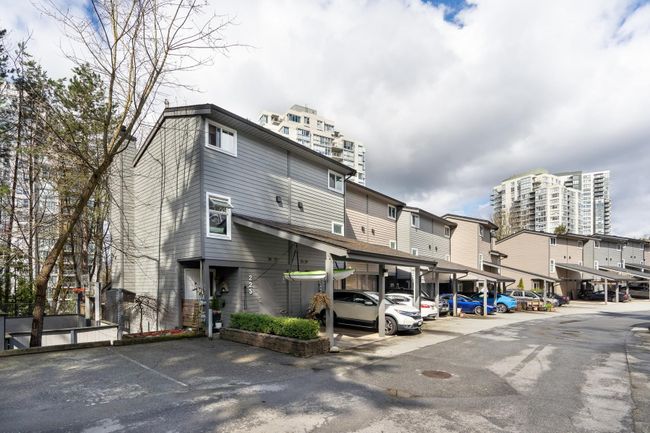 225 Balmoral Place, Townhouse with 3 bedrooms, 2 bathrooms and 1 parking in Port Moody BC | Image 40