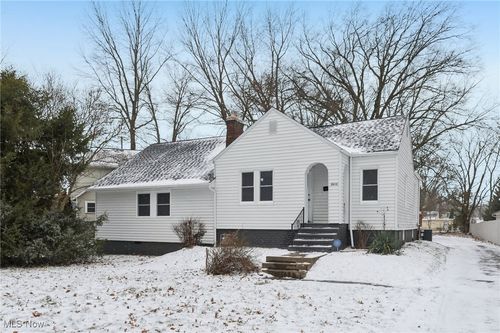 23112 Virginia Ave, North Olmsted, OH, 44070-2349 | Card Image