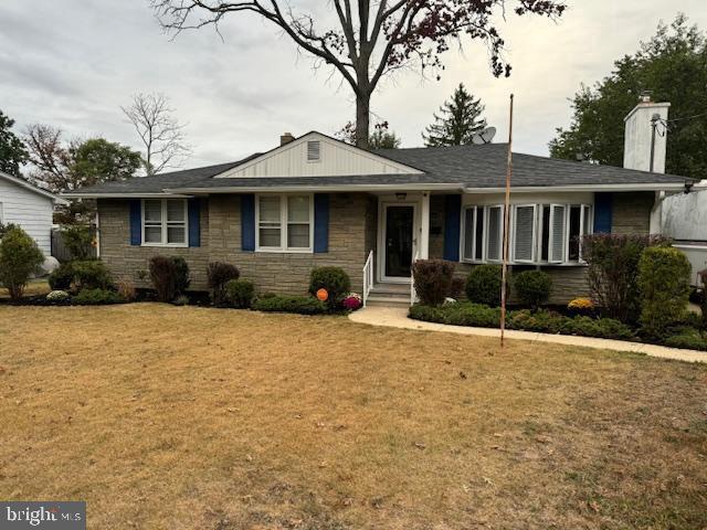 Hamilton Dr, Vineland, NJ 08360