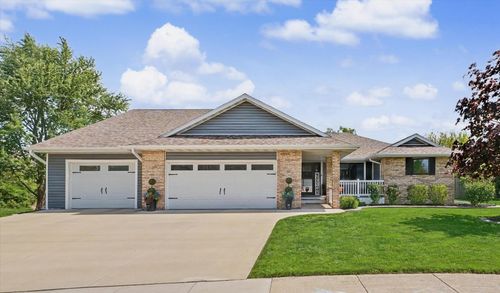 808 Cedar Ridge Ct, Mahomet, IL, 61853-8980 | Card Image