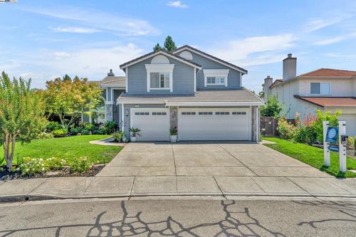 220 Sun Ridge Dr, San Ramon, CA, 94582-5642 | Card Image
