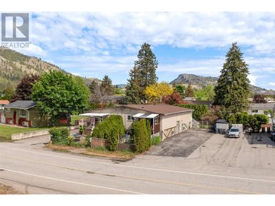 3 - 11124 Jubilee Rd W, Home with 3 bedrooms, 2 bathrooms and 1 parking in Summerland BC | Image 2