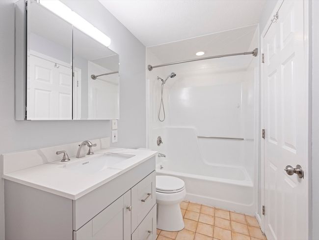 48 - 48 Decarolis Dr, Condo with 2 bedrooms, 2 bathrooms and 2 parking in Tewksbury MA | Image 13
