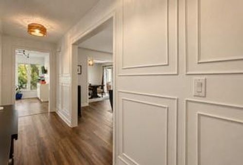 8721 Riggs Ln, Overland Park, KS, 66212-1269 | Card Image