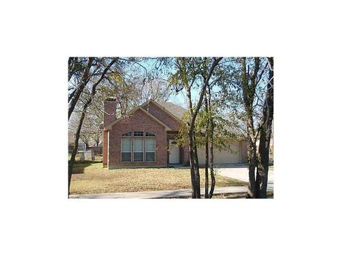 900 E Buffalo St, Forney, TX, 75126-8576 | Card Image