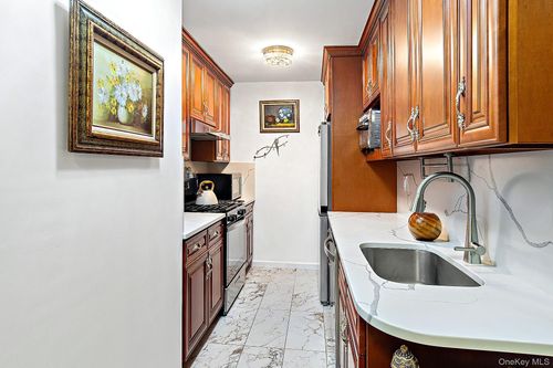 apt-1g-3333 Henry Hudson Pkwy, Bronx, NY, 10463-3235 | Card Image