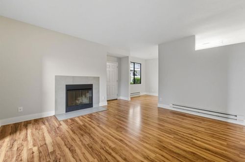 113 Schooner Ct, Richmond, CA, 94804-4520 | Card Image