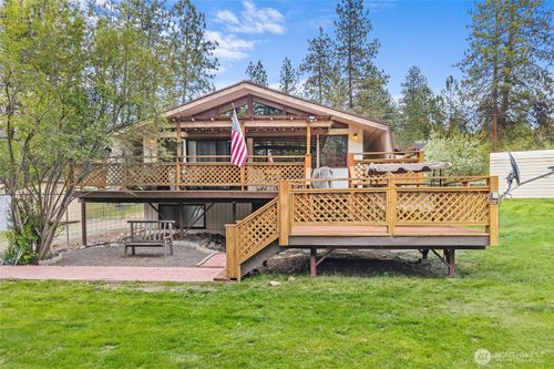 1367 Kettle Park Rd, Kettle Falls, WA, 99141-8797 | Card Image