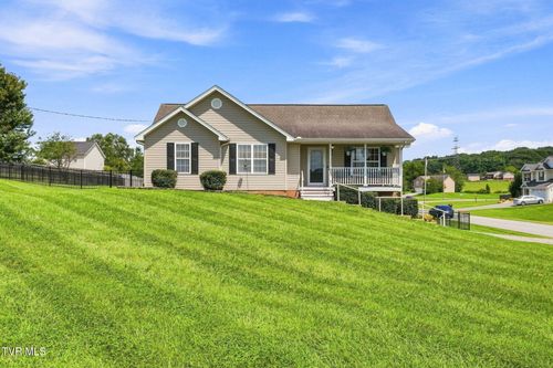 221 Douglas Chapel Rd, Jonesborough, TN, 37659-3548 | Card Image