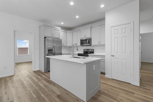 311 N Helton St, Randolph, TX, 75475 | Card Image