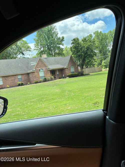 425 Augusta Drive, Hernando, MS, 38632 | Card Image