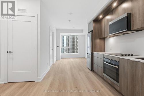 1505-60 Central Park Roadway, Toronto (Islington-City Centre West), ON, M9A3K1 | Card Image