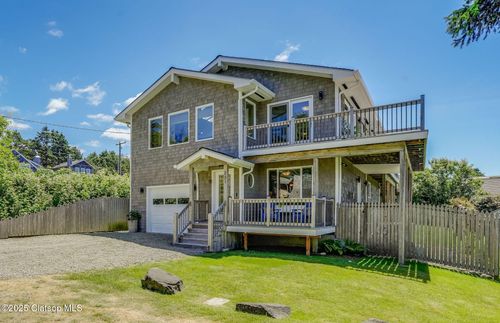 231 Gulcana Avenue, Cannon Beach, OR, 97110 | Card Image