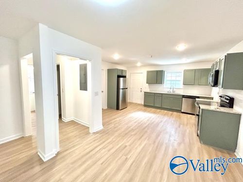 apt-a-208 Meadow St, Scottsboro, AL, 35768-2665 | Card Image