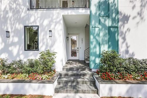 2431 State St, New Orleans, LA, 70118-6325 | Card Image