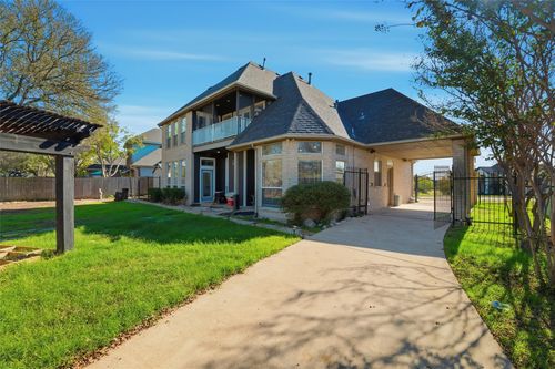 2859 Fairway Dr, Cedar Hill, TX, 75104-8249 | Card Image