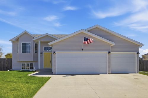 4537 Newport Lane, West Fargo, ND, 58078 | Card Image