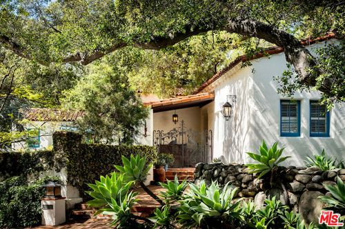 1158 Woodland Dr, Santa Paula, CA, 93060-1264 | Card Image