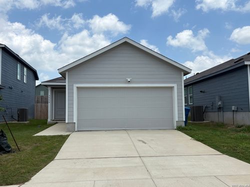 3550 Glade Crk, San Antonio, TX, 78245-5150 | Card Image