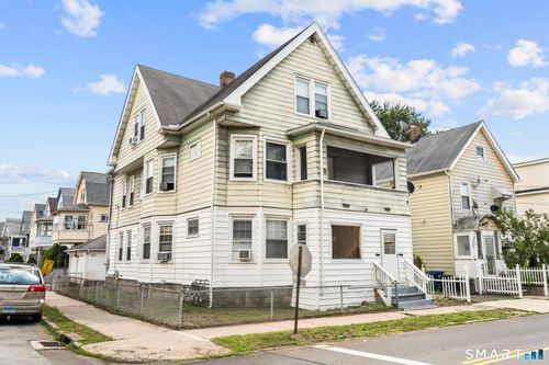 75 Admiral St, West Haven, CT, 06516-1610 | Card Image