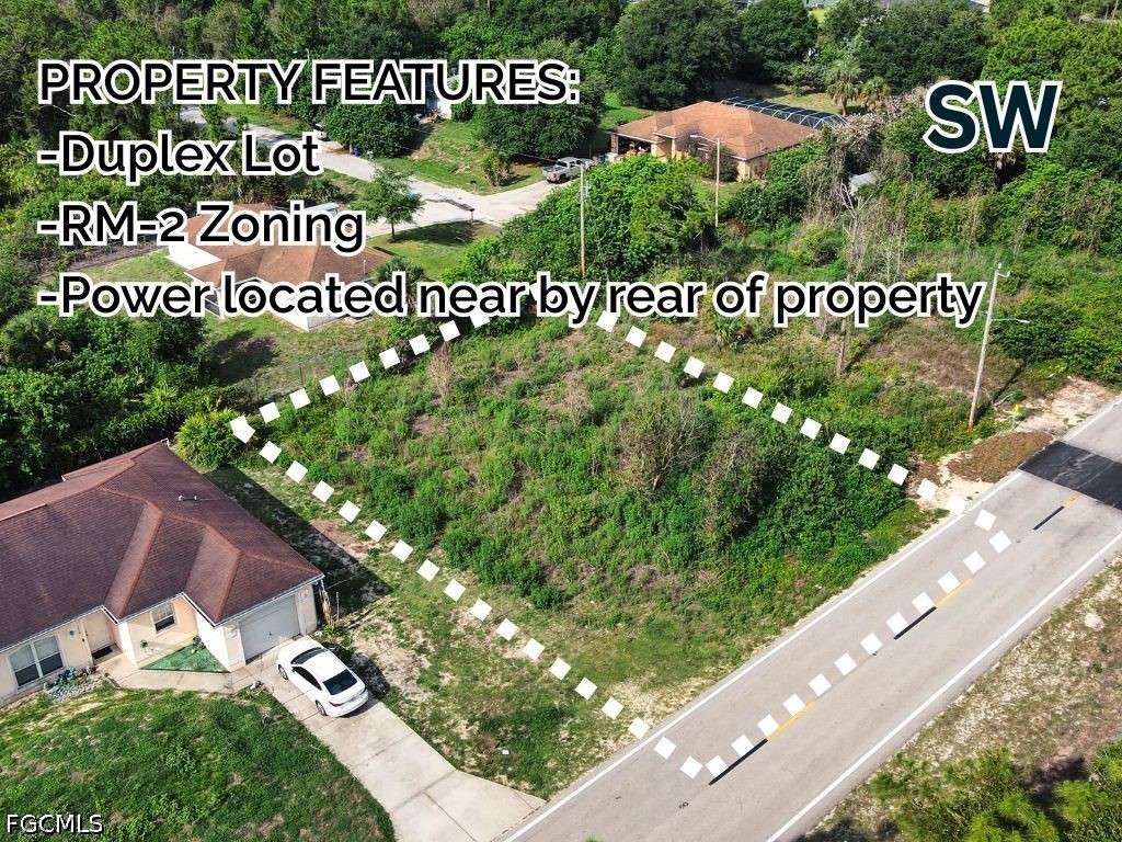 Land in Lehigh Acres 2