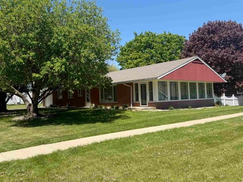 600 Elm St, Humphrey, NE, 68642-4251 | Card Image