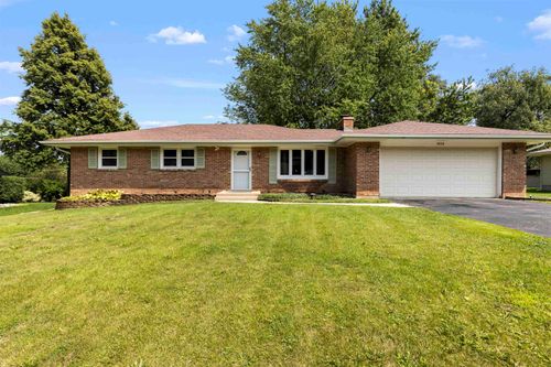 2838 Panorama Dr, Rockford, IL, 61109-1818 | Card Image