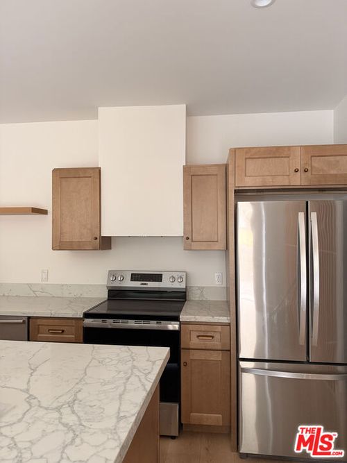 8759 Corbin Avenue, Northridge, CA, 91324 | Card Image