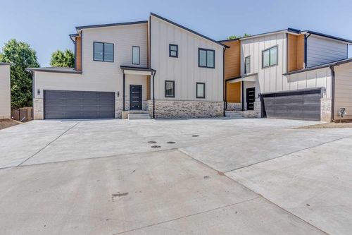 8441 W 37th St N, Wichita, KS, 67205 | Card Image