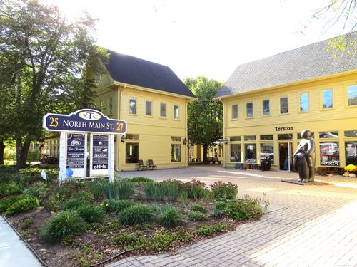 unit-7a-27 N Main St, Kent, CT, 06757-1551 | Card Image