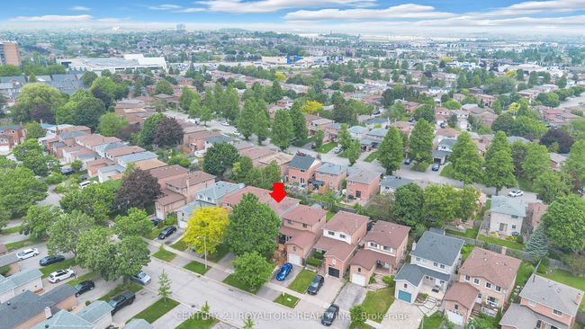 19 Palmer Dr, House other with 4 bedrooms, 3 bathrooms and 4 parking in Ajax ON | Image 49