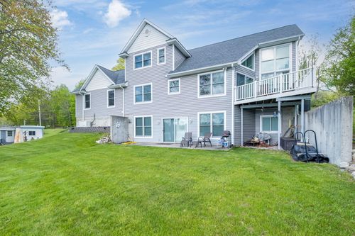 619 Arbutus Dr, Cadillac, MI, 49601-8965 | Card Image