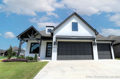 4020 W Yuma St, Broken Arrow, OK, 74011-2077 | Card Image